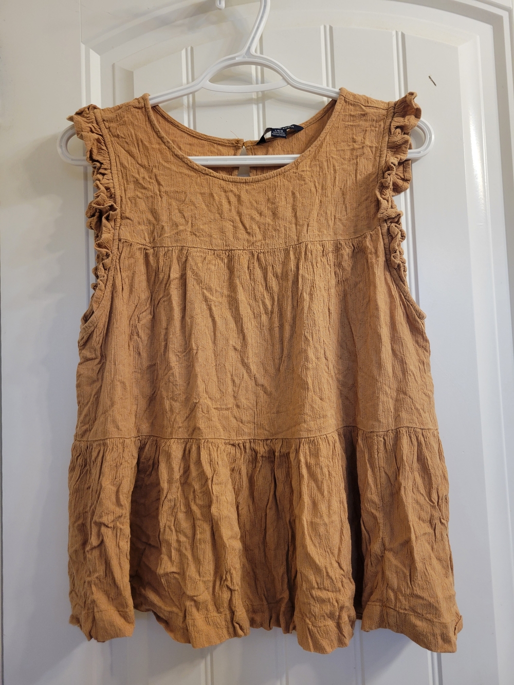 American Eagle Outfitters Tan Ruffle Sleeve Peasant Top